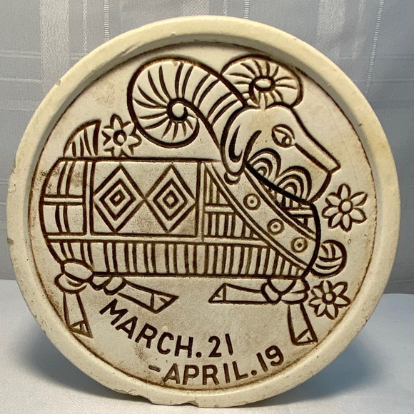 Super Funky Retro Chalk-Ware Aries Bank. Fluorescent colors, Ram, Flower Power - Picture 3 of 8